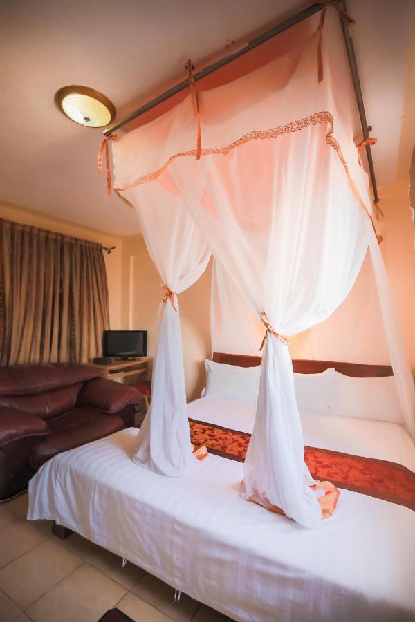 Airport View Plaza Hotel Nairobi Exterior foto